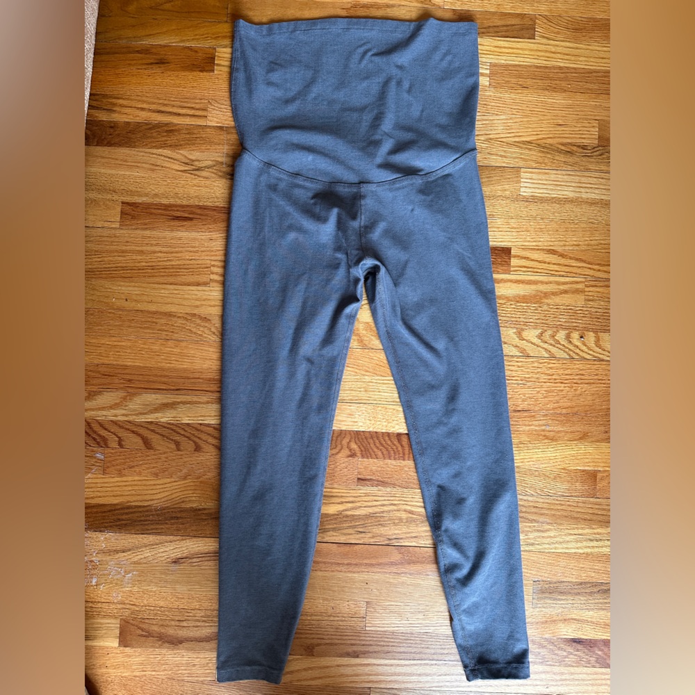 Beyond Yoga Spacedye Grey Love The Bump Capri Maternity Legging